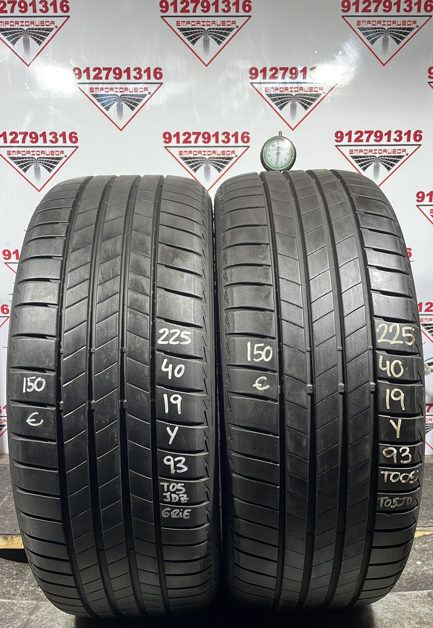 BRIDGESTONE TURANZA USADO ECONOMICO  225/40 R19 93 Y